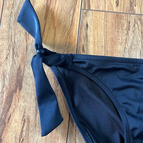 Mossimo & VS Floral Bikini Set - Picture 4 of 6